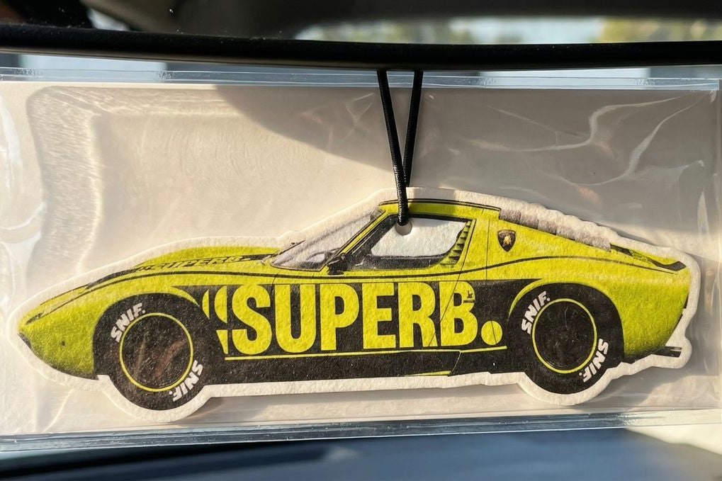 SUPERB. Geurhangers